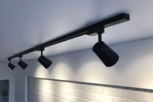 УСТАНОВКА НАТЯЖНЫХ ПОТОЛКОВ В МОСКВЕ И ОБЛАСТИ