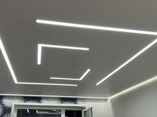 УСТАНОВКА НАТЯЖНЫХ ПОТОЛКОВ В МОСКВЕ И ОБЛАСТИ