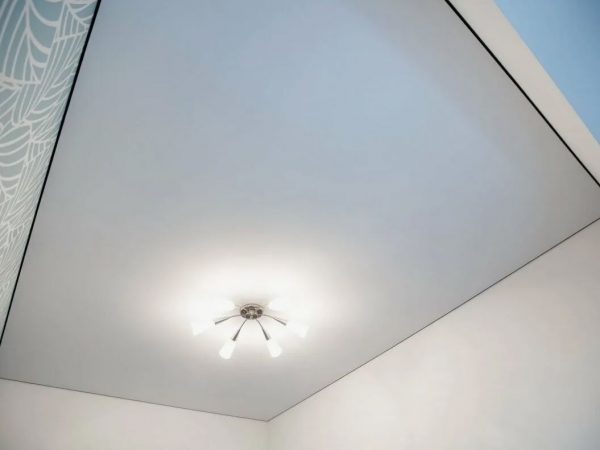 УСТАНОВКА НАТЯЖНЫХ ПОТОЛКОВ В МОСКВЕ И ОБЛАСТИ